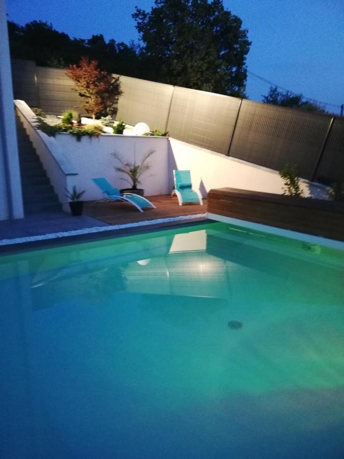 Chambres D'Hotes Luxe Et Serenite Theize Exterior foto