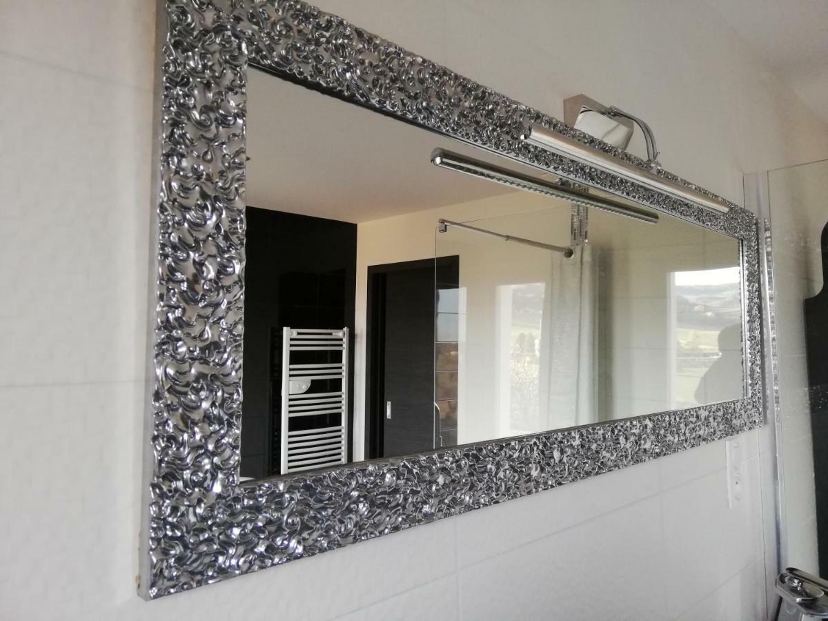 Chambres D'Hotes Luxe Et Serenite Theize Exterior foto