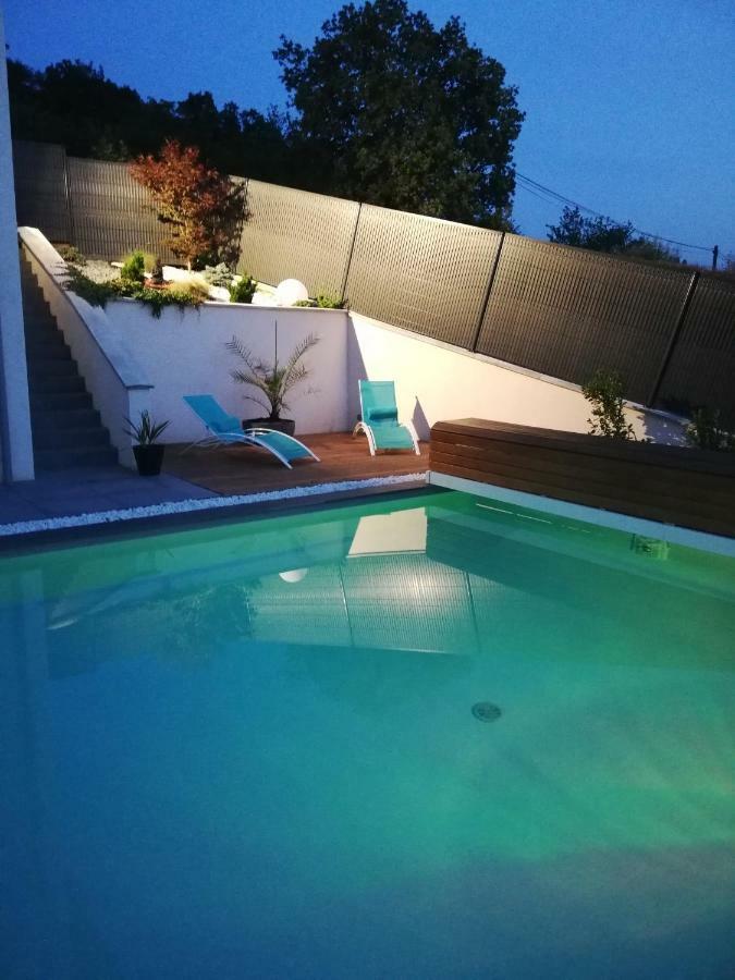 Chambres D'Hotes Luxe Et Serenite Theize Exterior foto